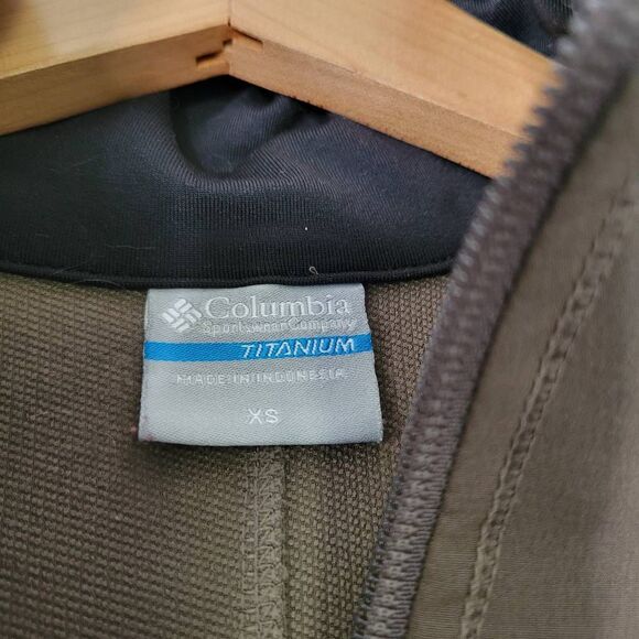 Columbia Titanium Omni-Shield Softshell Jacket – Women’s XS Taupe Brown Zip - Picture 2 of 11
